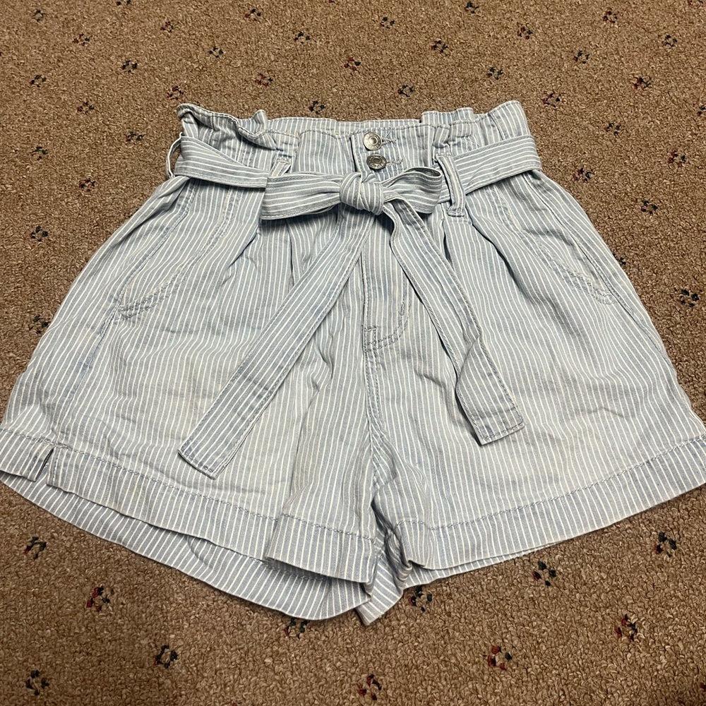 American Eagle shorts size 0